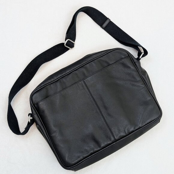 Cole Haan Pebbled Leather Messenger Bag CHDM11046 - Picture 6 of 14